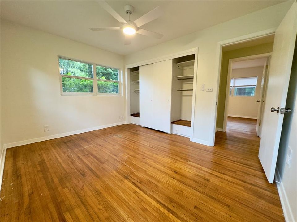 Activo con contrato: $299,900 (3 camas, 2 baños, 1593 Pies cuadrados)