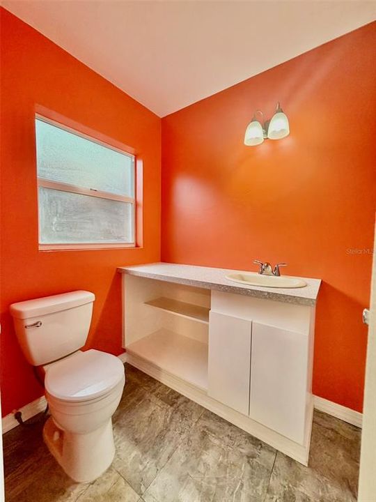Activo con contrato: $299,900 (3 camas, 2 baños, 1593 Pies cuadrados)