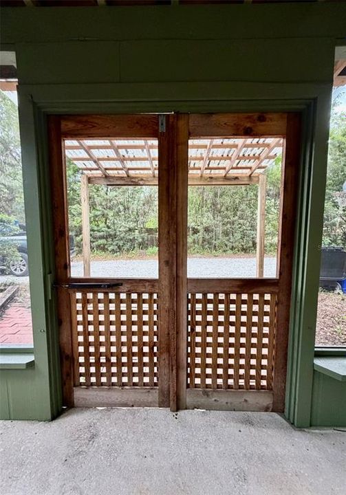 Activo con contrato: $299,900 (3 camas, 2 baños, 1593 Pies cuadrados)