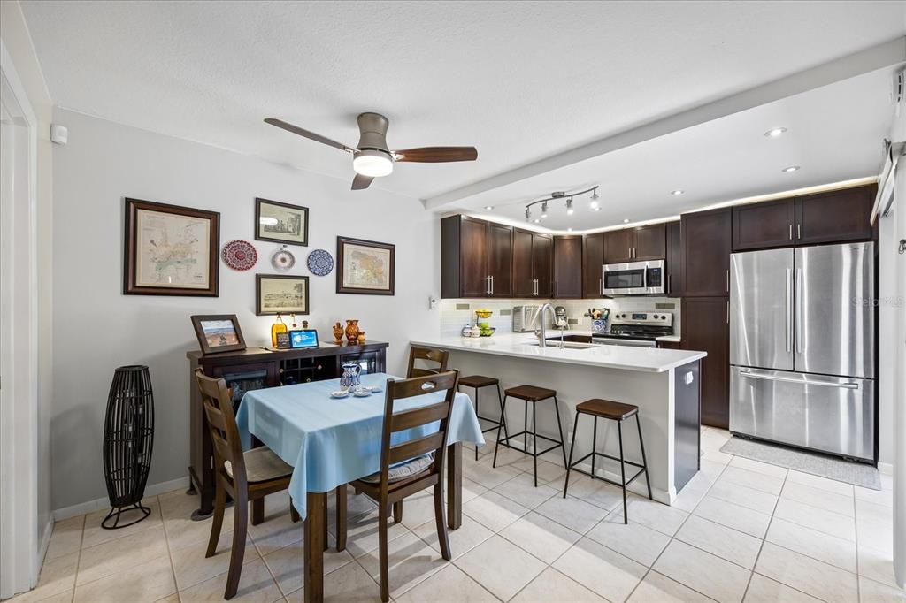 Activo con contrato: $260,000 (2 camas, 2 baños, 1344 Pies cuadrados)