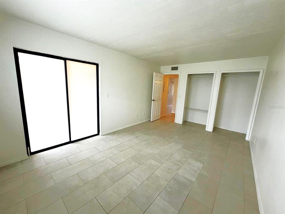 For Sale: $120,000 (2 beds, 1 baths, 960 Square Feet)