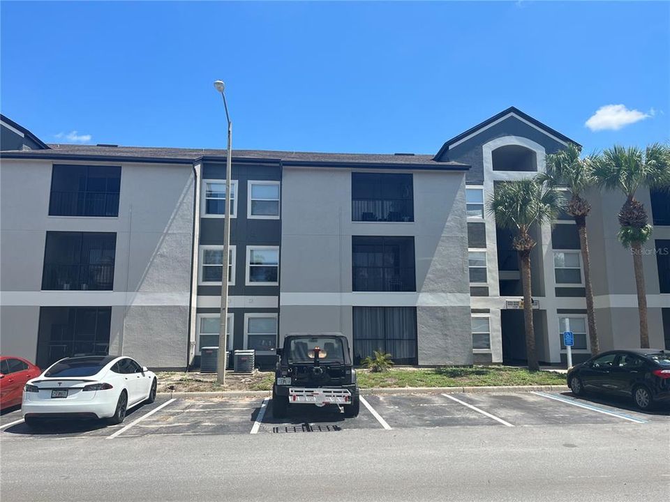 For Rent: $1,650 (2 beds, 2 baths, 1003 Square Feet)
