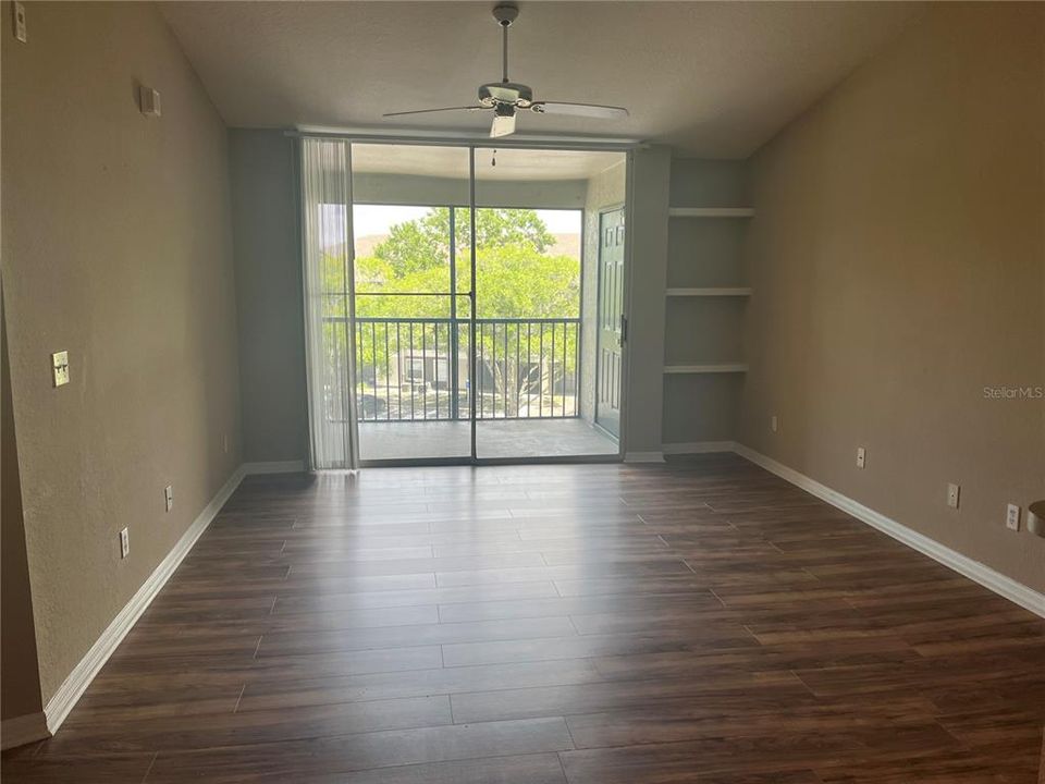 For Rent: $1,650 (2 beds, 2 baths, 1003 Square Feet)