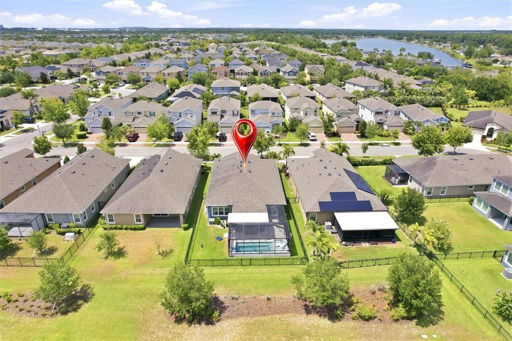 En Venta: $549,999 (4 camas, 2 baños, 1976 Pies cuadrados)