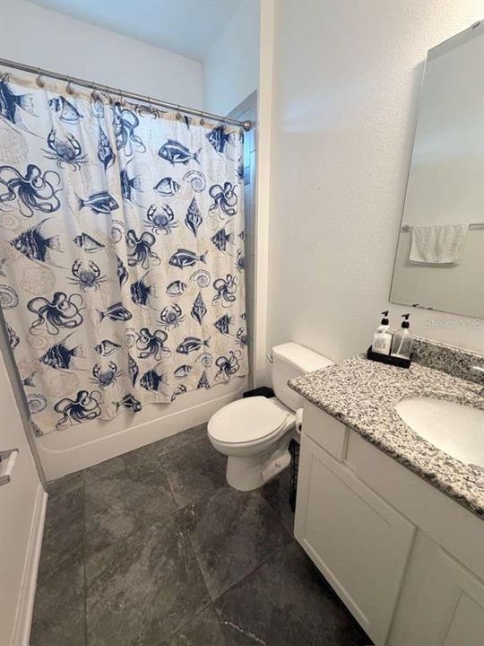 En Venta: $420,000 (4 camas, 2 baños, 2161 Pies cuadrados)