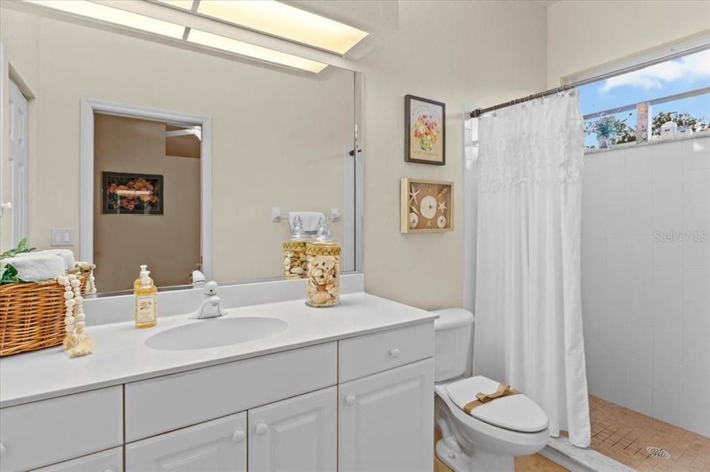 For Sale: $570,000 (3 beds, 3 baths, 2804 Square Feet)