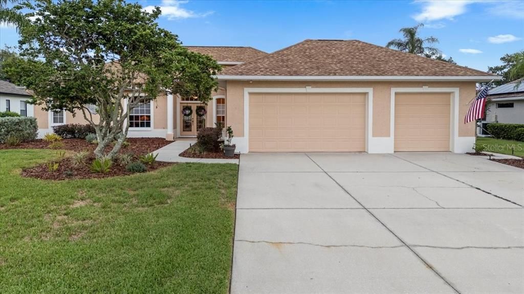 For Sale: $570,000 (3 beds, 3 baths, 2804 Square Feet)