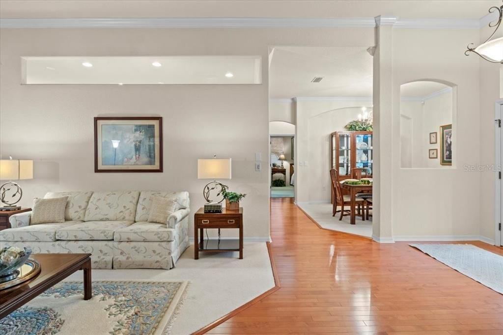 For Sale: $570,000 (3 beds, 3 baths, 2804 Square Feet)
