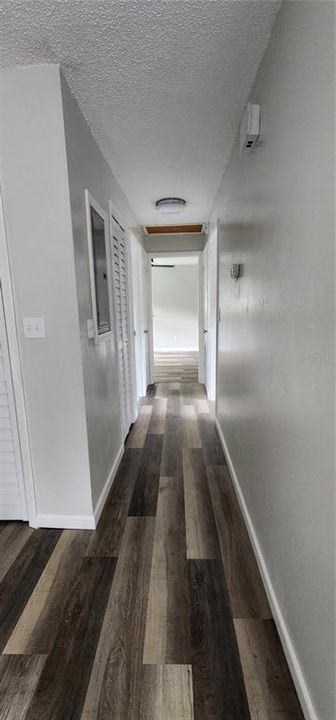 For Sale: $185,000 (2 beds, 2 baths, 1128 Square Feet)