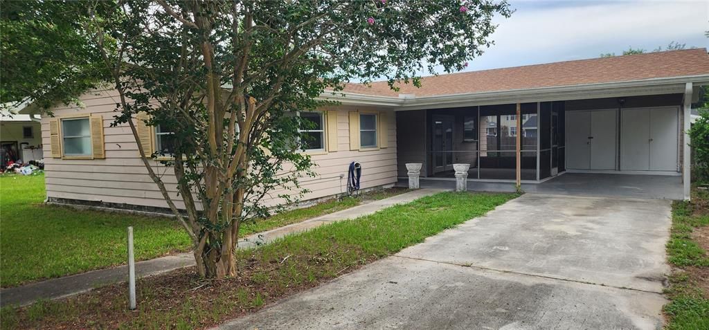 For Sale: $185,000 (2 beds, 2 baths, 1128 Square Feet)