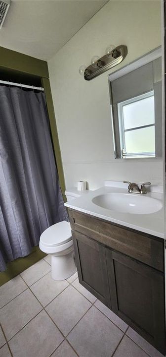 For Sale: $185,000 (2 beds, 2 baths, 1128 Square Feet)
