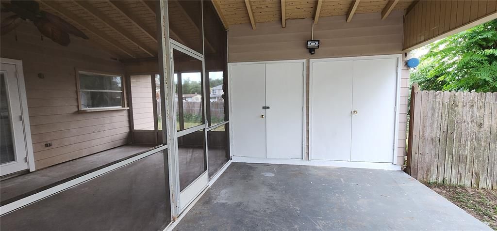 For Sale: $185,000 (2 beds, 2 baths, 1128 Square Feet)