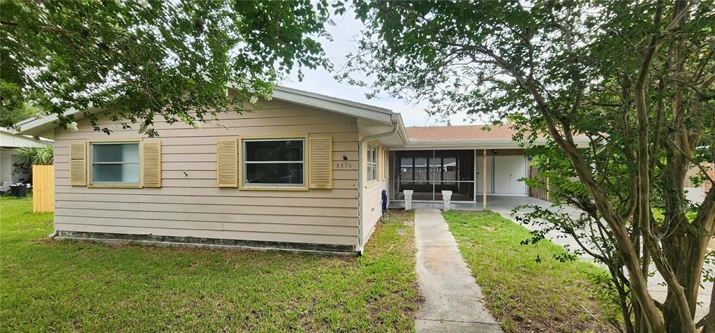For Sale: $185,000 (2 beds, 2 baths, 1128 Square Feet)