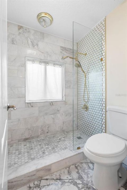 For Sale: $1,560,000 (3 beds, 2 baths, 3296 Square Feet)