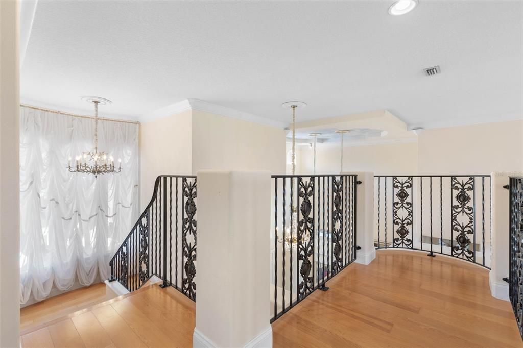 For Sale: $1,560,000 (3 beds, 2 baths, 3296 Square Feet)