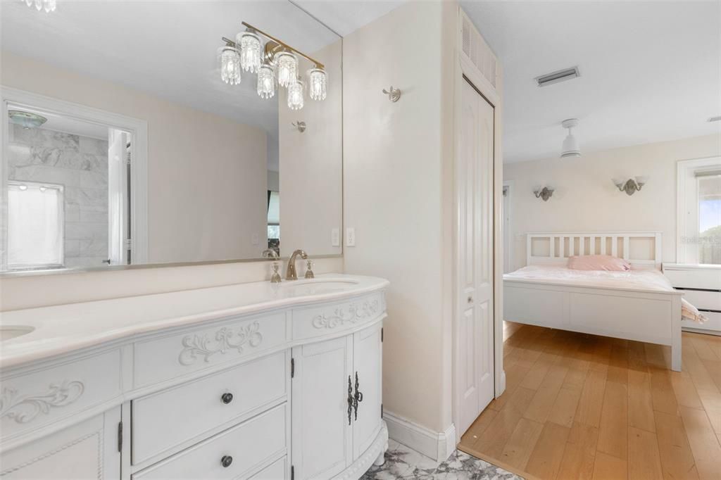 For Sale: $1,560,000 (3 beds, 2 baths, 3296 Square Feet)