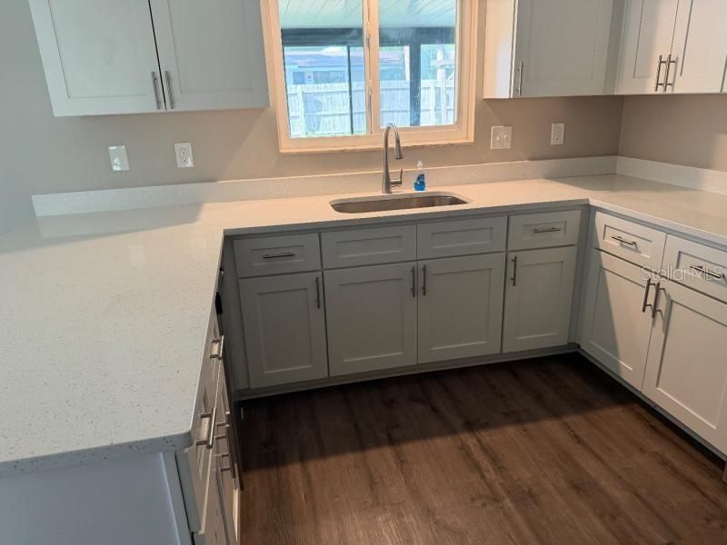 En Venta: $319,900 (3 camas, 2 baños, 1337 Pies cuadrados)