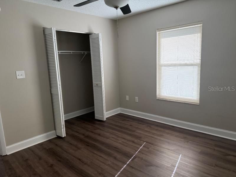 En Venta: $319,900 (3 camas, 2 baños, 1337 Pies cuadrados)