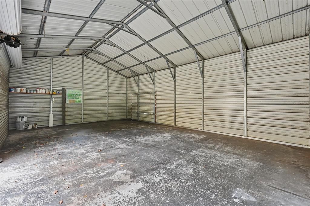 For Sale: $560,000 (5 beds, 2 baths, 2828 Square Feet)