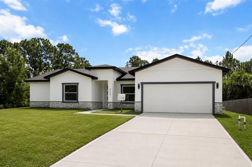 For Sale: $440,000 (4 beds, 3 baths, 2431 Square Feet)