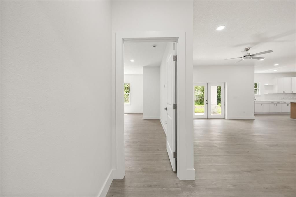 For Sale: $440,000 (4 beds, 3 baths, 2431 Square Feet)