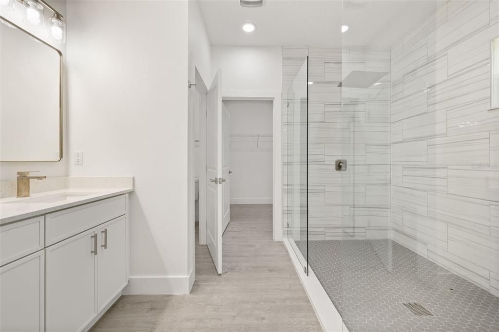 For Sale: $440,000 (4 beds, 3 baths, 2431 Square Feet)