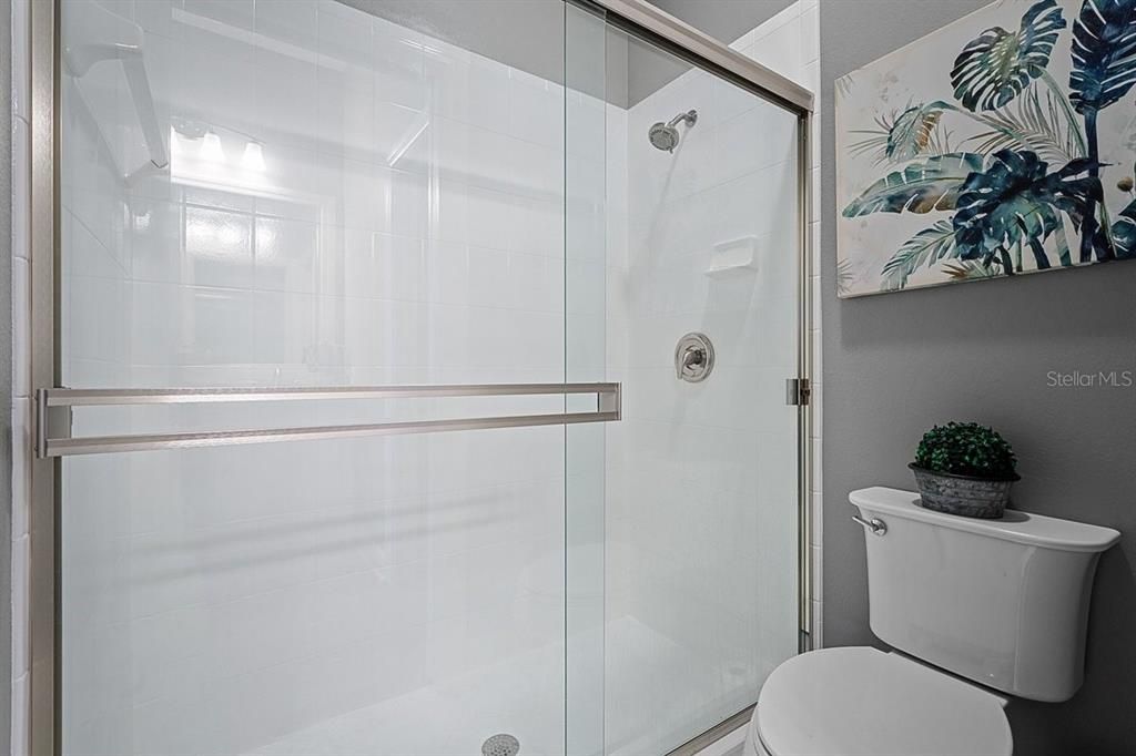 На продажу: $996,000 (5 спален, 3 ванн, 4020 Квадратных фут)