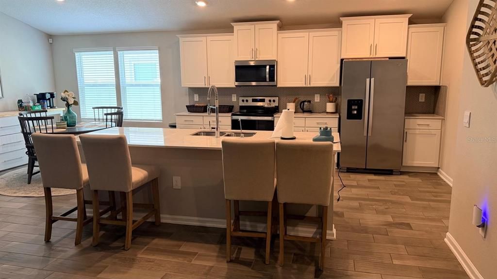For Sale: $444,900 (4 beds, 3 baths, 2345 Square Feet)