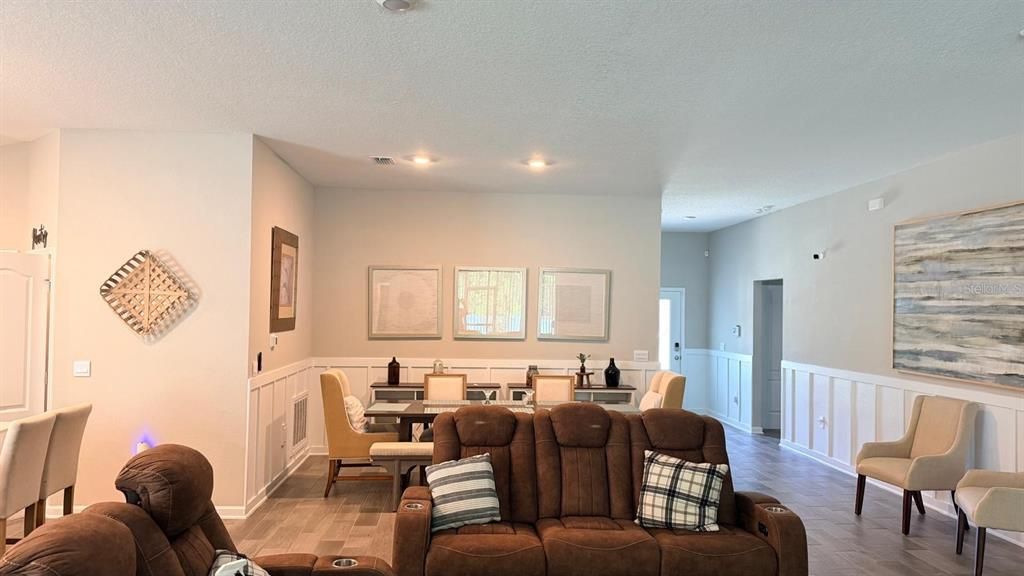For Sale: $444,900 (4 beds, 3 baths, 2345 Square Feet)