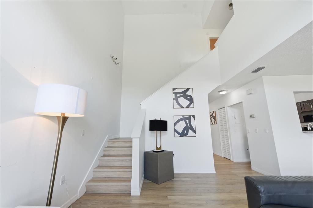 For Sale: $229,900 (2 beds, 2 baths, 1228 Square Feet)