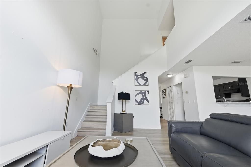 For Sale: $229,900 (2 beds, 2 baths, 1228 Square Feet)