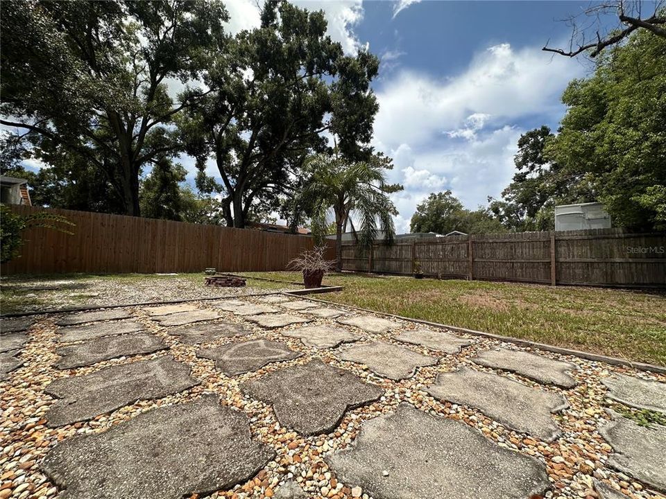 For Rent: $2,400 (3 beds, 2 baths, 1345 Square Feet)