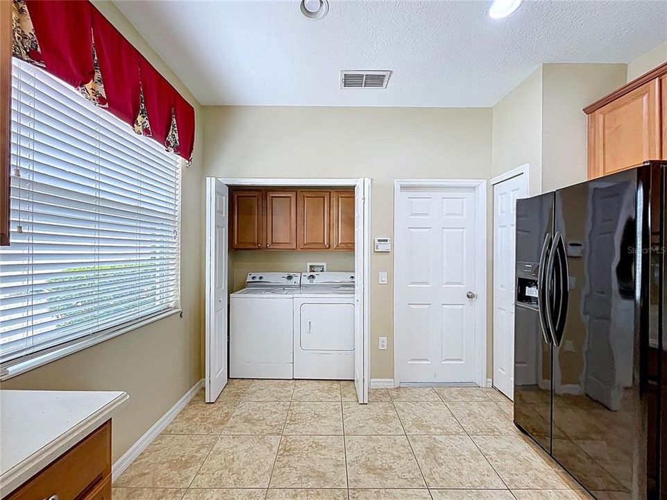 En Venta: $330,000 (3 camas, 2 baños, 1578 Pies cuadrados)