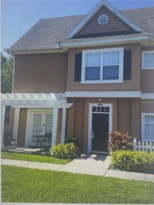 For Sale: $309,999 (4 beds, 3 baths, 1470 Square Feet)