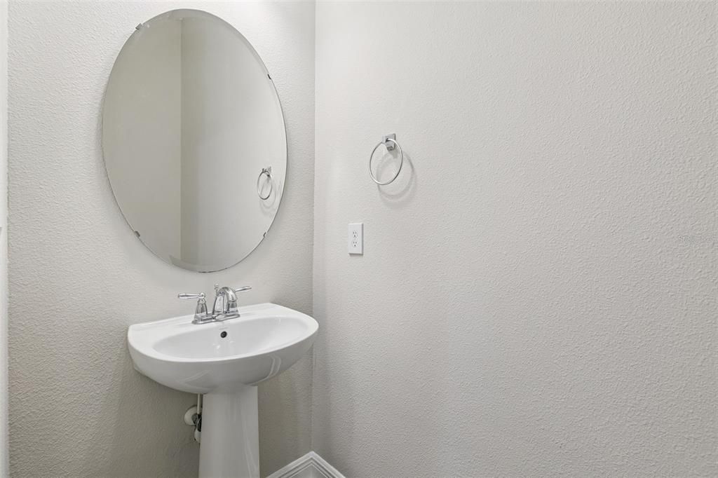 En Venta: $475,000 (4 camas, 3 baños, 2504 Pies cuadrados)