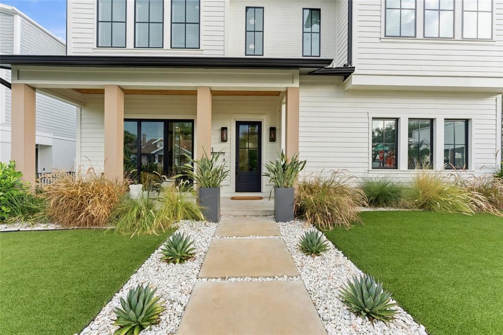 En Venta: $975,000 (3 camas, 2 baños, 2259 Pies cuadrados)