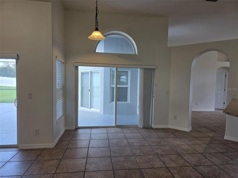 For Sale: $455,000 (4 beds, 3 baths, 2250 Square Feet)