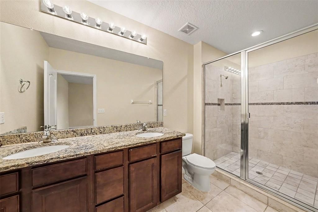 For Sale: $249,900 (3 beds, 2 baths, 1682 Square Feet)