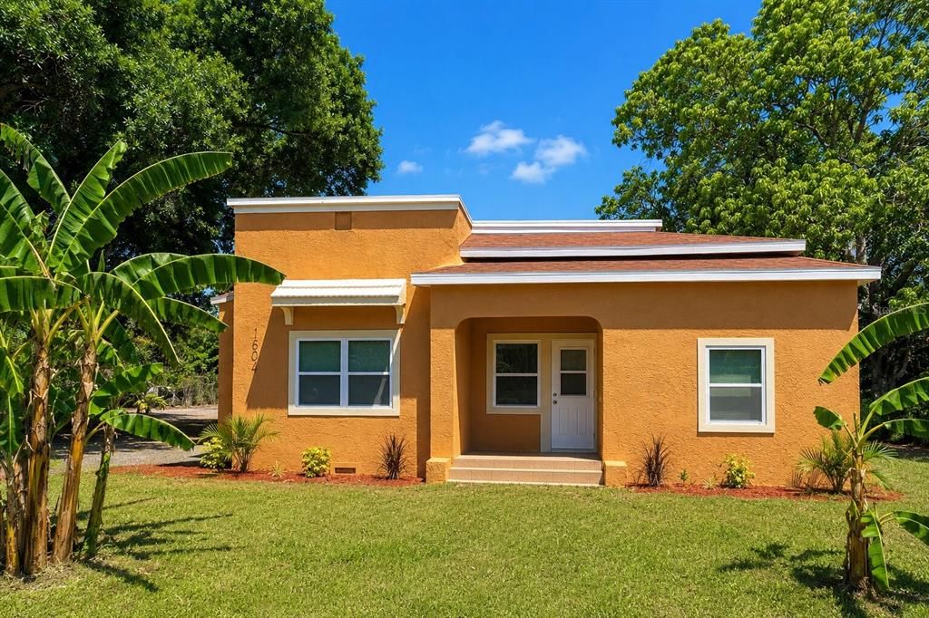На продажу: $235,999 (3 спален, 2 ванн, 1358 Квадратных фут)