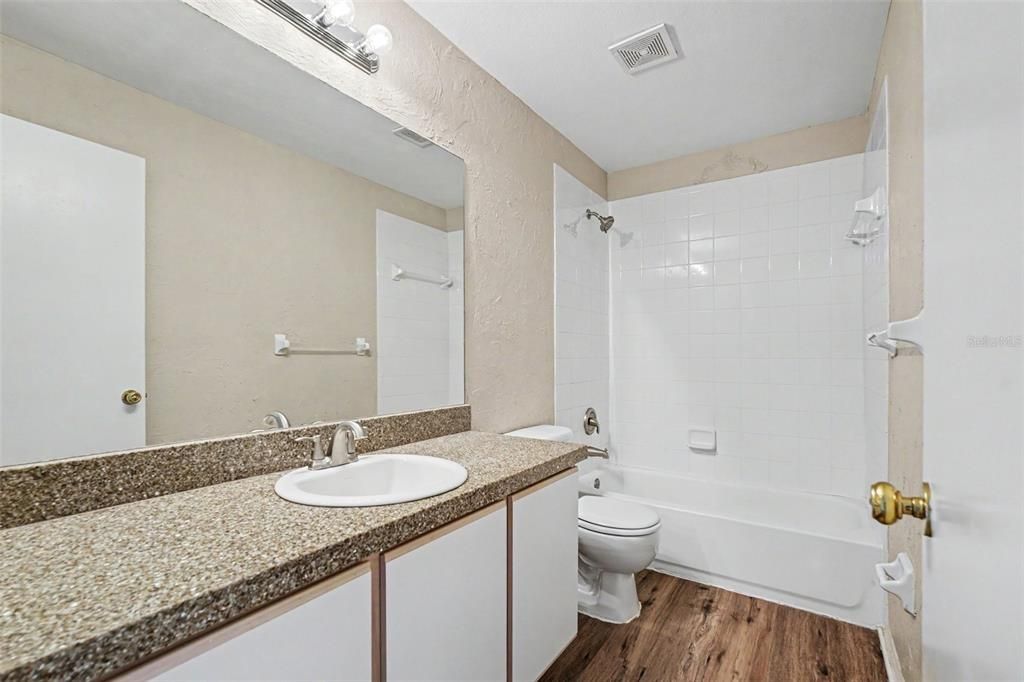 En Venta: $224,900 (2 camas, 2 baños, 1595 Pies cuadrados)