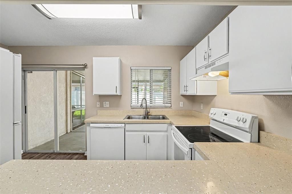 En Venta: $224,900 (2 camas, 2 baños, 1595 Pies cuadrados)