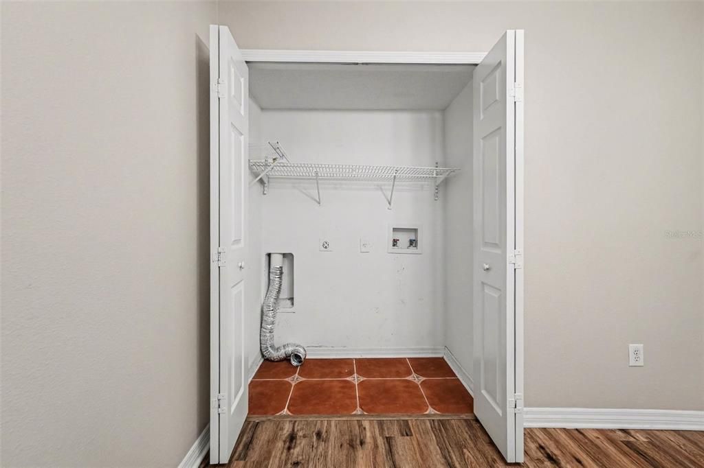 En Venta: $224,900 (2 camas, 2 baños, 1595 Pies cuadrados)
