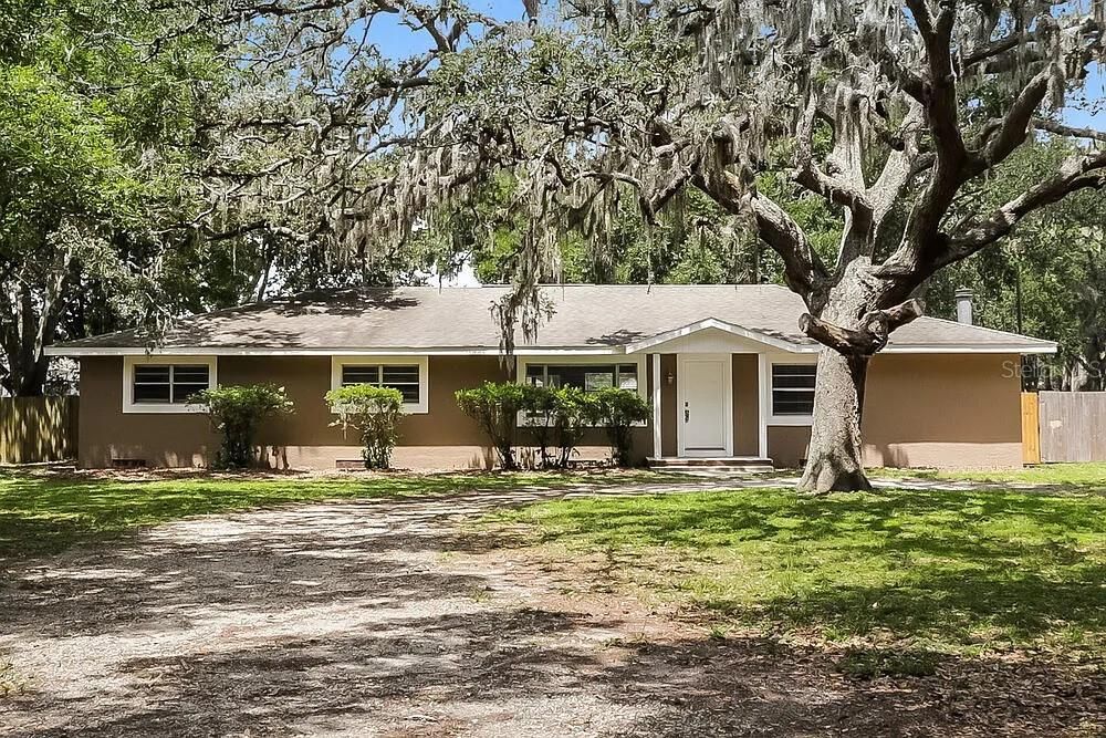 Vendido Recientemente: $380,000 (4 camas, 2 baños, 2195 Pies cuadrados)
