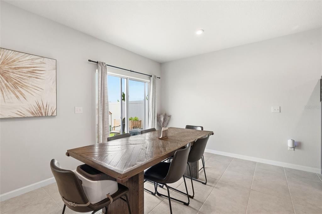 En Venta: $359,990 (4 camas, 2 baños, 1733 Pies cuadrados)