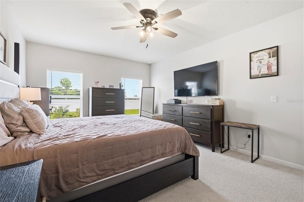 En Venta: $359,990 (4 camas, 2 baños, 1733 Pies cuadrados)