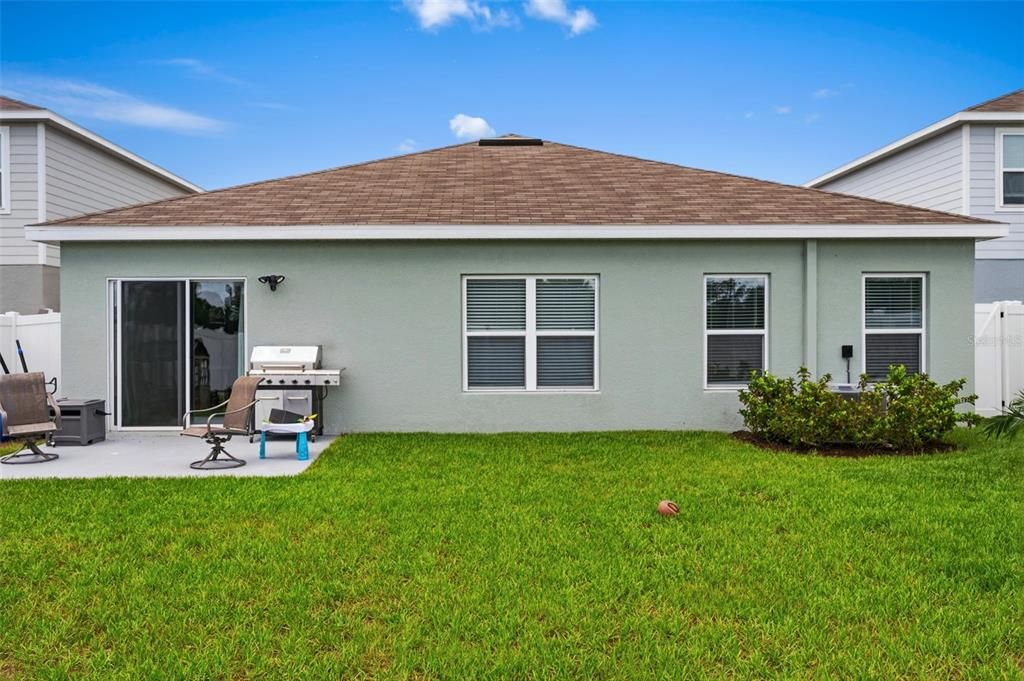 En Venta: $359,990 (4 camas, 2 baños, 1733 Pies cuadrados)