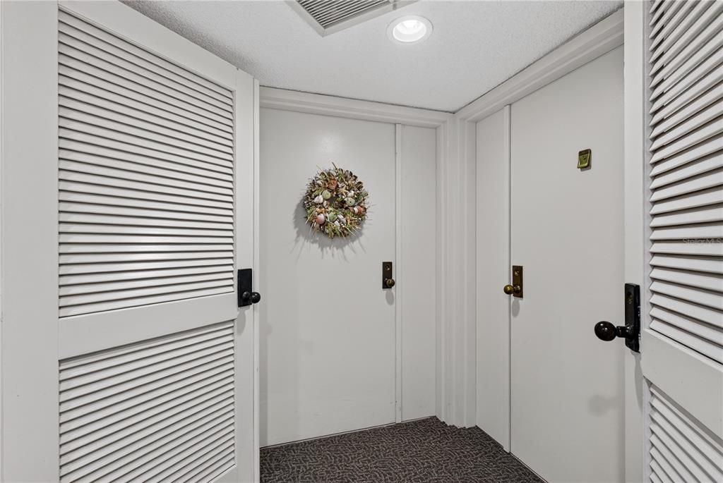 For Sale: $599,000 (2 beds, 2 baths, 1500 Square Feet)