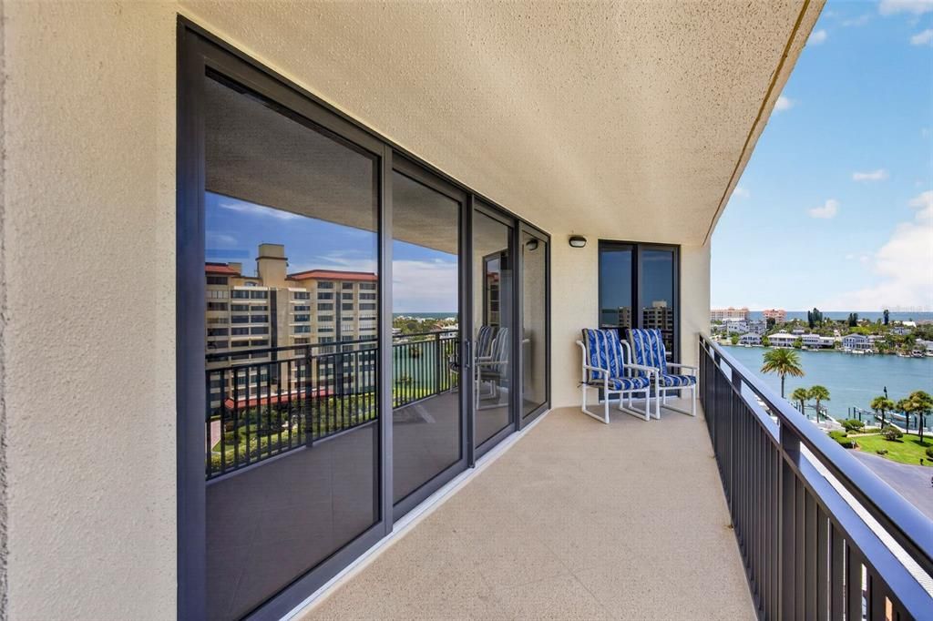 For Sale: $599,000 (2 beds, 2 baths, 1500 Square Feet)