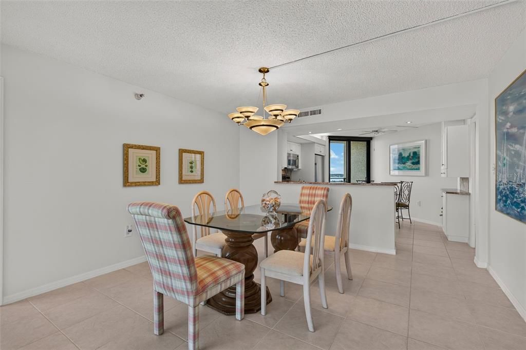 For Sale: $599,000 (2 beds, 2 baths, 1500 Square Feet)