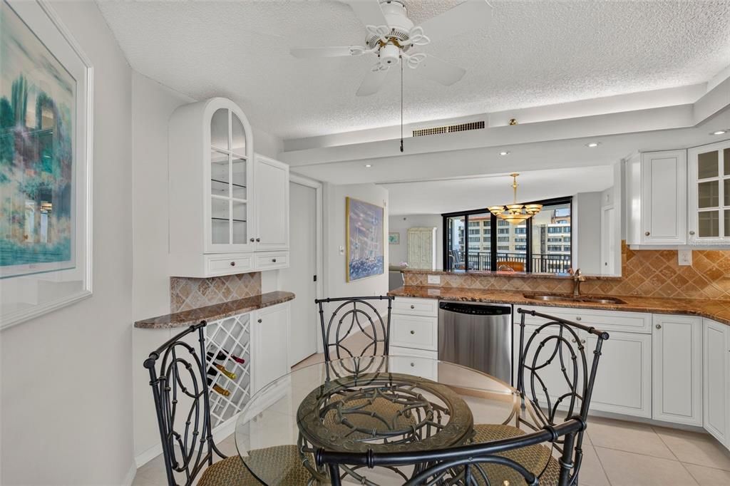 For Sale: $599,000 (2 beds, 2 baths, 1500 Square Feet)